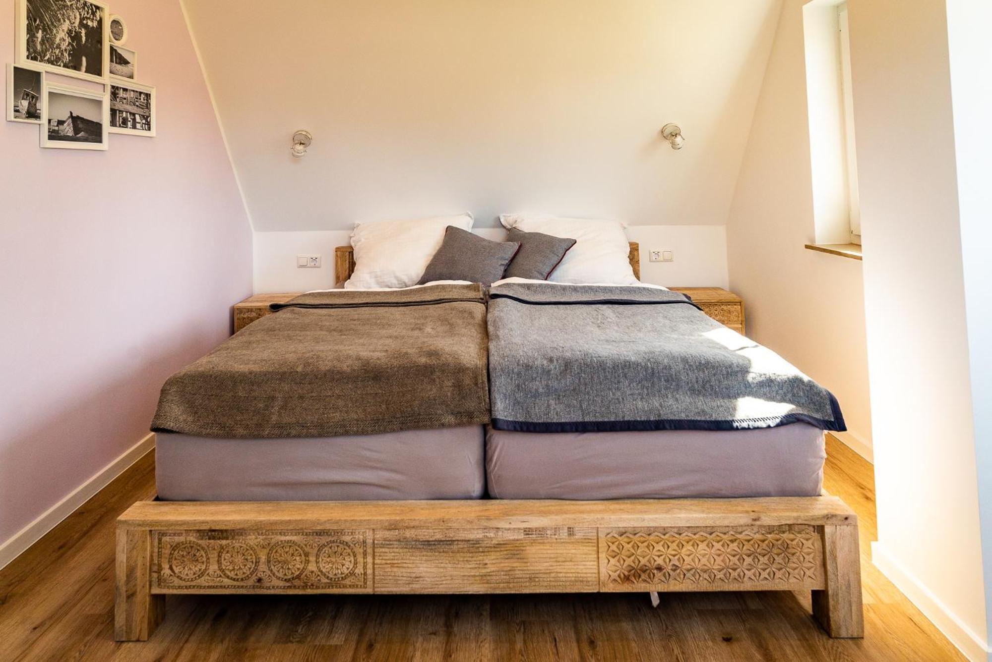 Luxusferienhaus Fuchsbau - Mit Netflix, Playstation, Sauna, Sportraum Und Kamin Zirchow Room photo